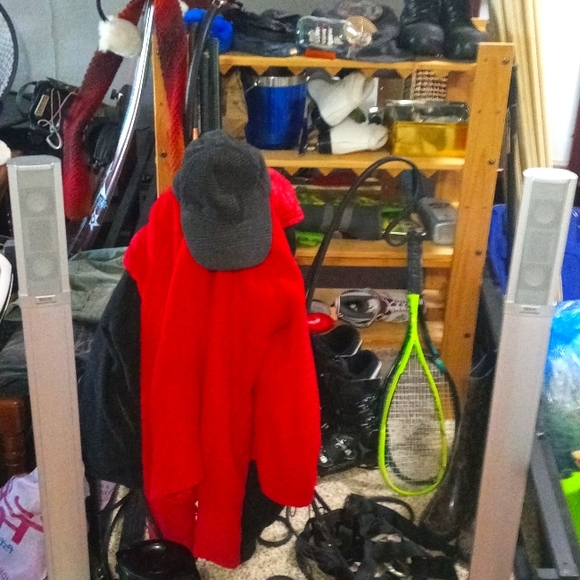 Household items - Picture 1 of 8